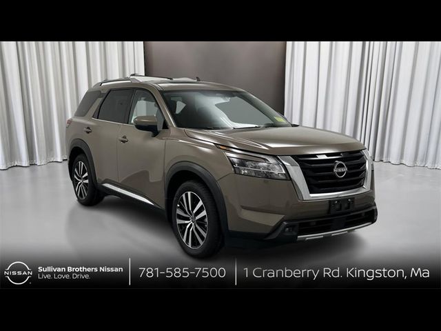 2024 Nissan Pathfinder Platinum