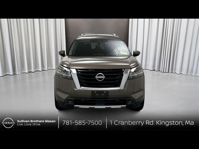 2024 Nissan Pathfinder Platinum