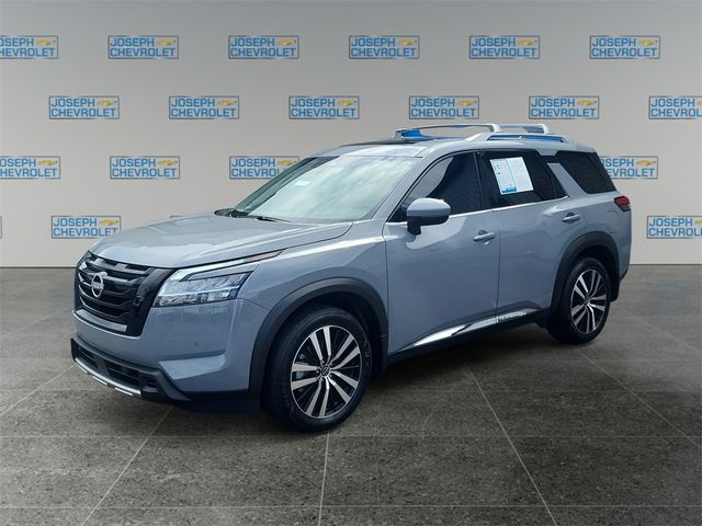 2024 Nissan Pathfinder Platinum