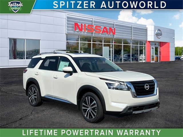 2024 Nissan Pathfinder Platinum