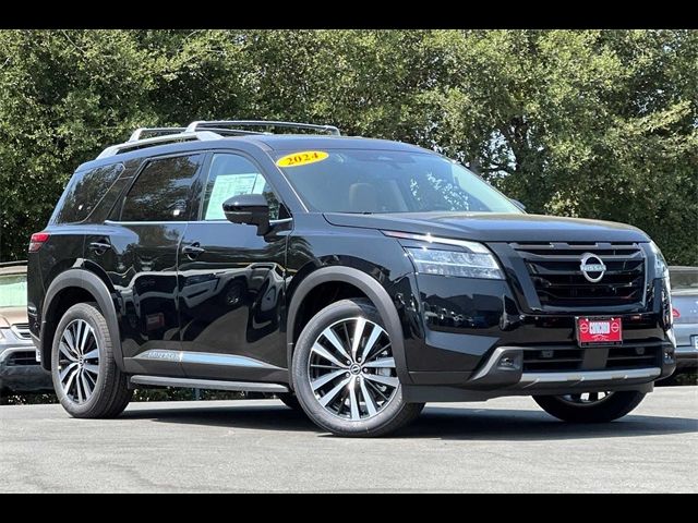 2024 Nissan Pathfinder Platinum