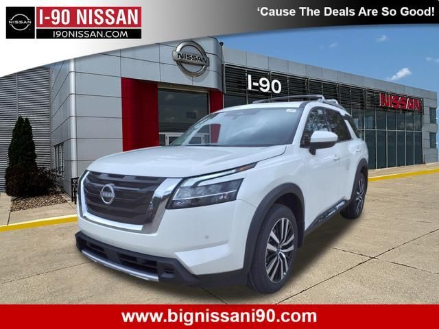 2024 Nissan Pathfinder Platinum