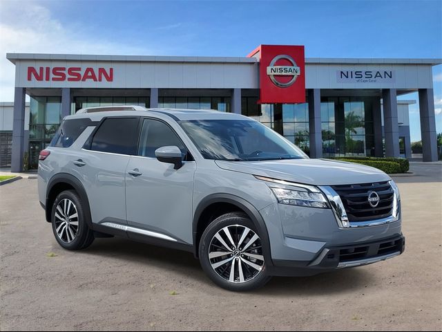 2024 Nissan Pathfinder Platinum