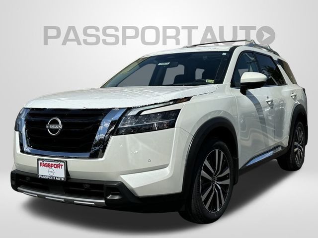 2024 Nissan Pathfinder Platinum