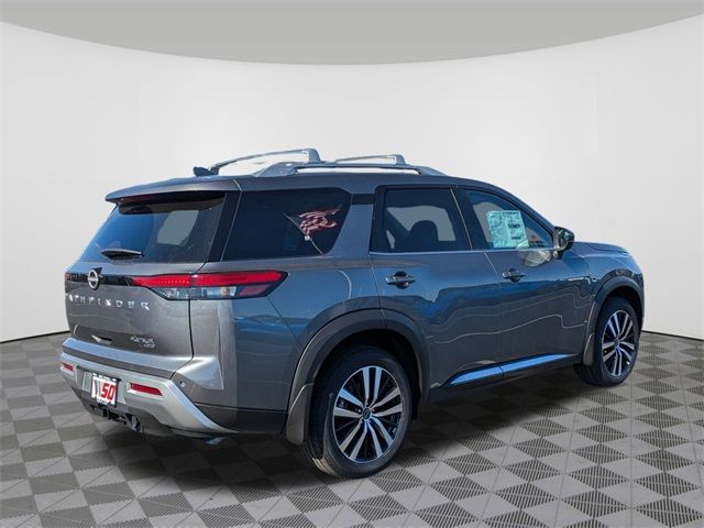 2024 Nissan Pathfinder Platinum