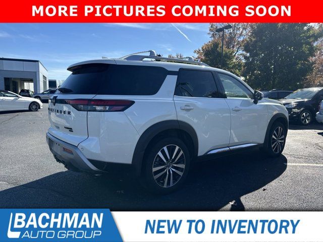 2024 Nissan Pathfinder Platinum