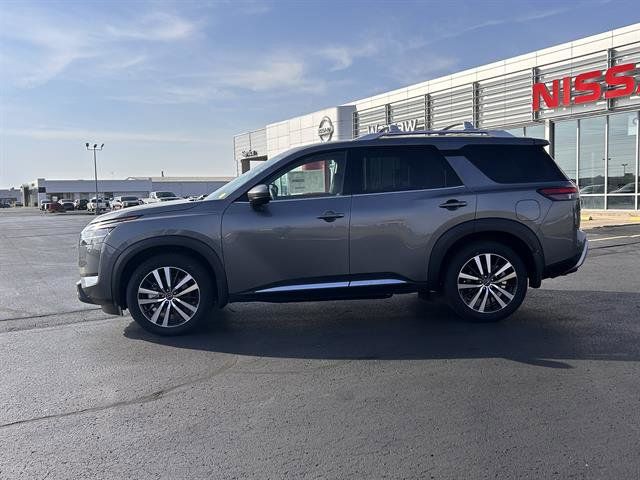 2024 Nissan Pathfinder Platinum