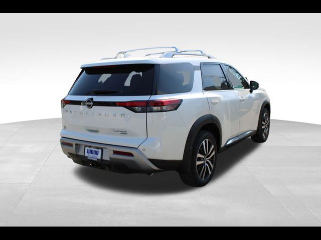 2024 Nissan Pathfinder Platinum