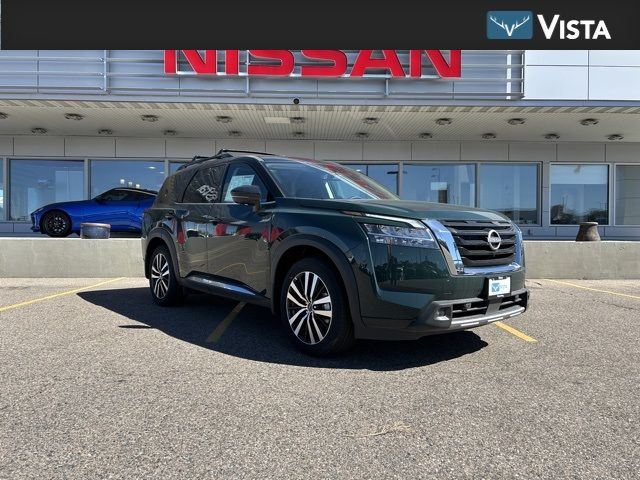 2024 Nissan Pathfinder Platinum