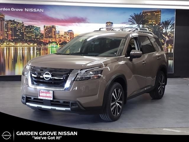 2024 Nissan Pathfinder Platinum