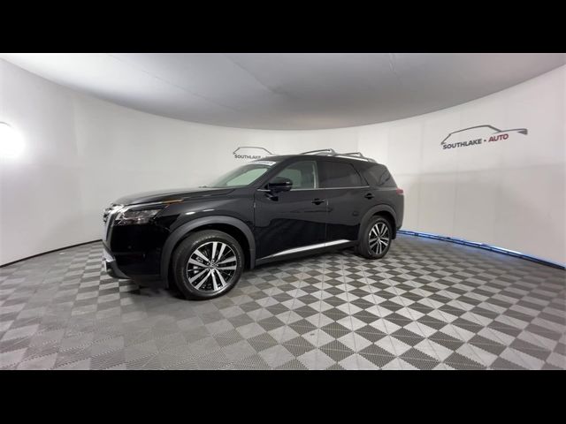 2024 Nissan Pathfinder Platinum