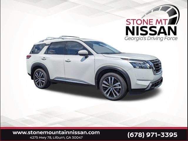 2024 Nissan Pathfinder Platinum