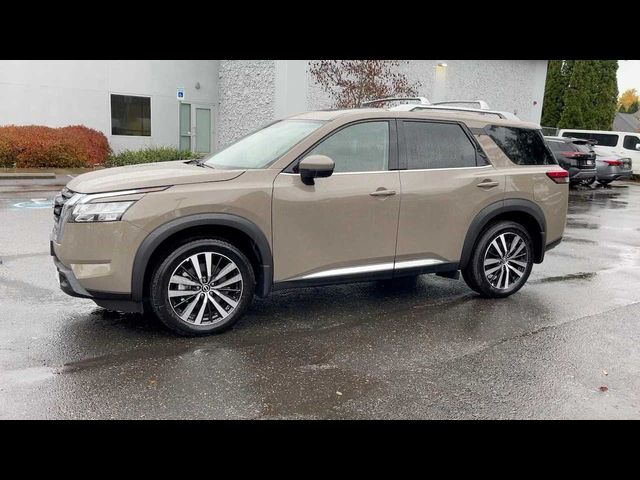 2024 Nissan Pathfinder Platinum