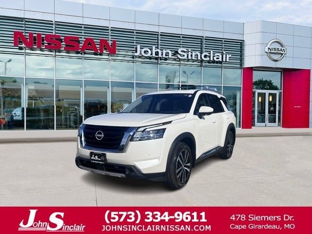 2024 Nissan Pathfinder Platinum