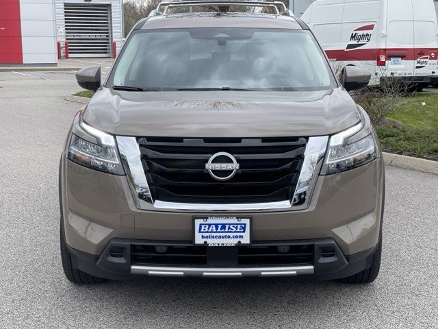 2024 Nissan Pathfinder Platinum