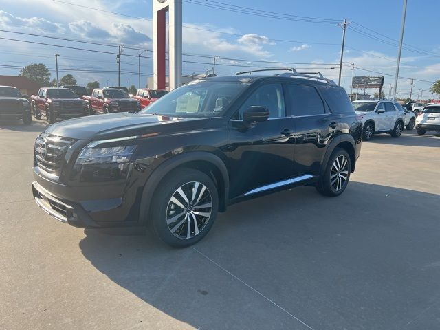 2024 Nissan Pathfinder Platinum