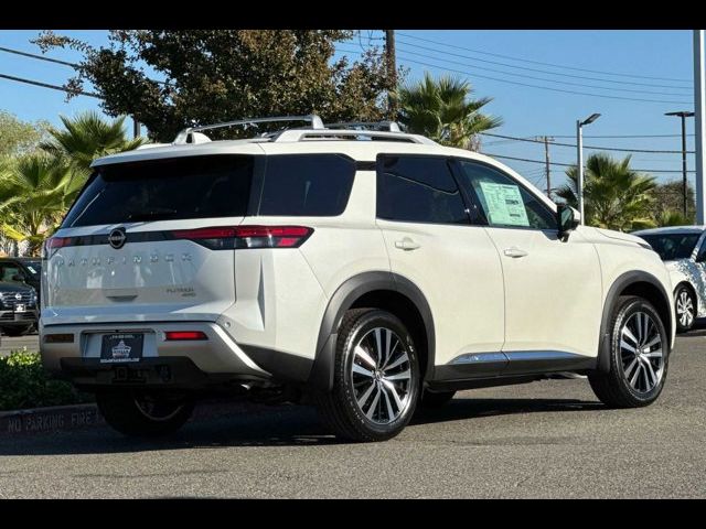 2024 Nissan Pathfinder Platinum