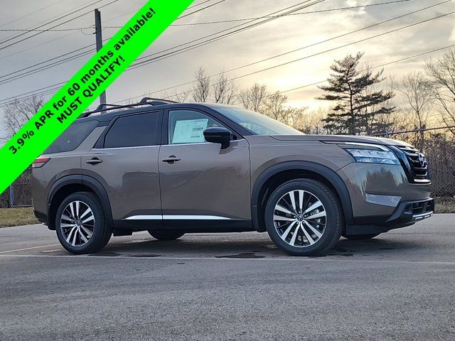 2024 Nissan Pathfinder Platinum