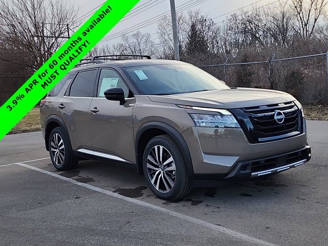 2024 Nissan Pathfinder Platinum