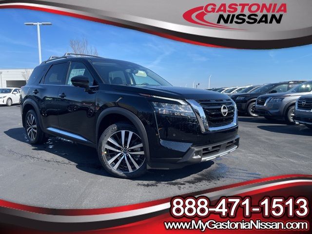 2024 Nissan Pathfinder Platinum