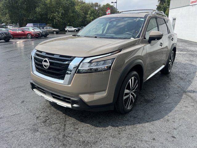 2024 Nissan Pathfinder Platinum