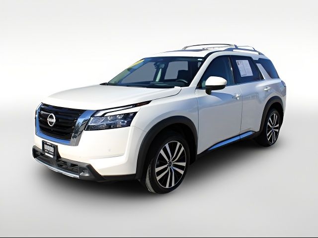 2024 Nissan Pathfinder Platinum