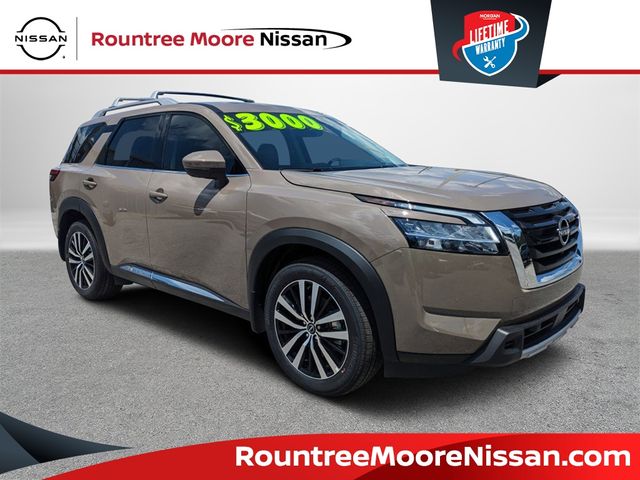 2024 Nissan Pathfinder Platinum