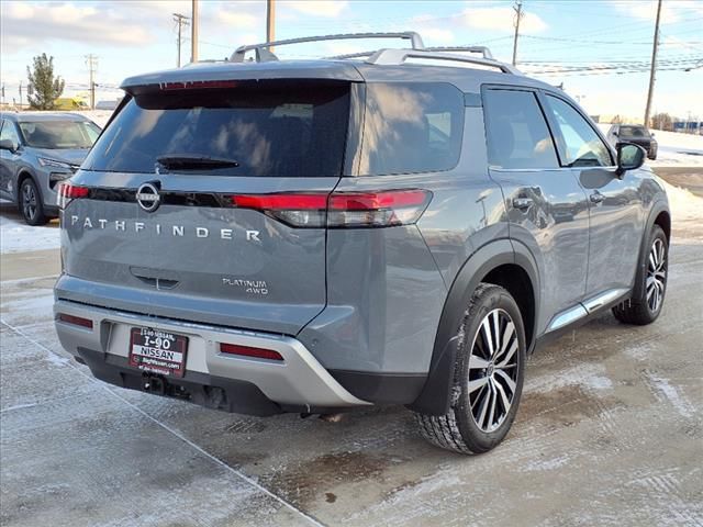 2024 Nissan Pathfinder Platinum