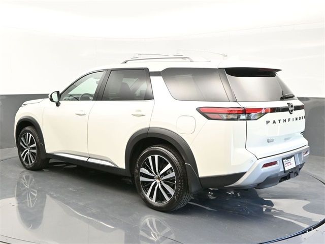 2024 Nissan Pathfinder Platinum