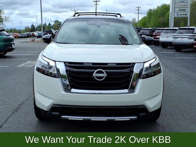 2024 Nissan Pathfinder Platinum