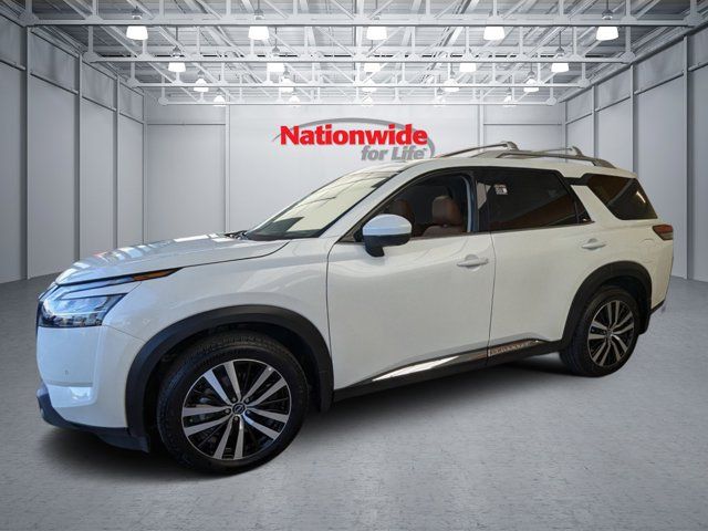 2024 Nissan Pathfinder Platinum