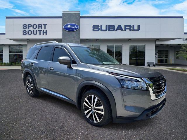 2024 Nissan Pathfinder Platinum