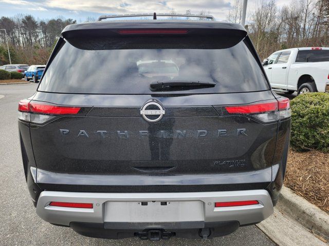 2024 Nissan Pathfinder Platinum