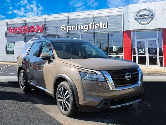 2024 Nissan Pathfinder Platinum