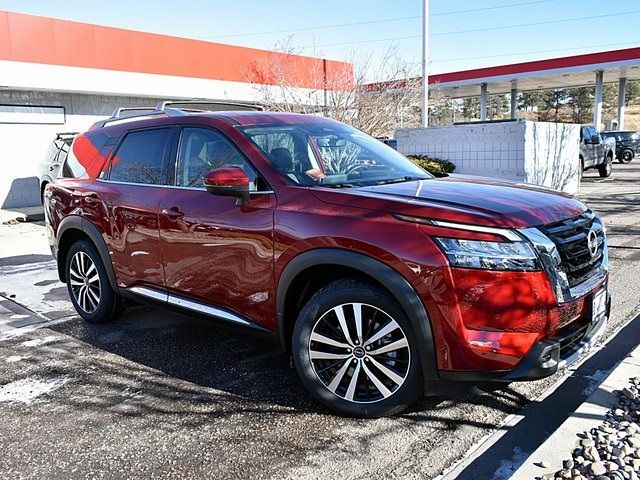 2024 Nissan Pathfinder Platinum