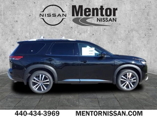 2024 Nissan Pathfinder Platinum