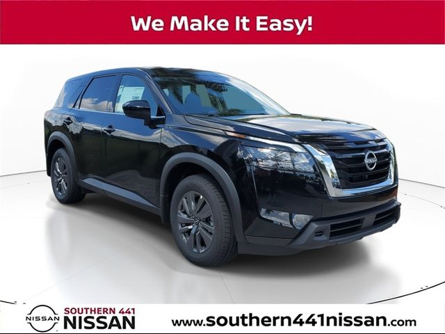 2024 Nissan Pathfinder S