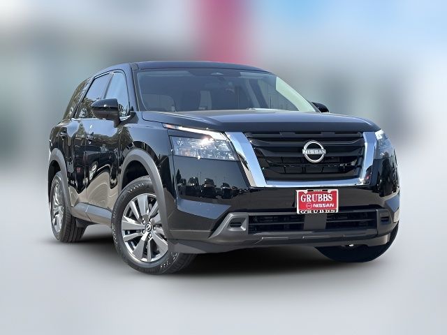 2024 Nissan Pathfinder S