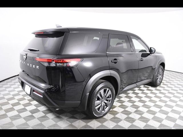 2024 Nissan Pathfinder S