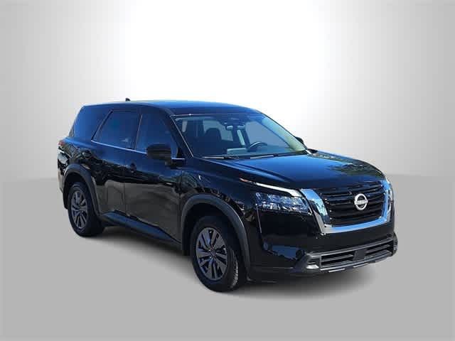 2024 Nissan Pathfinder S