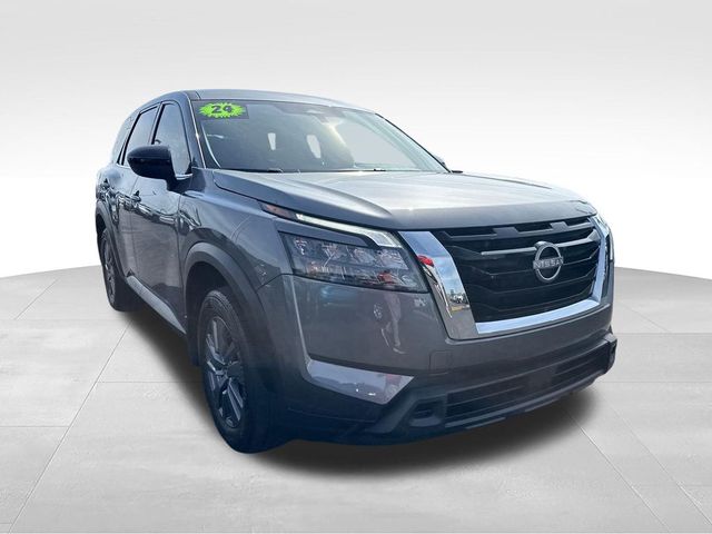 2024 Nissan Pathfinder S