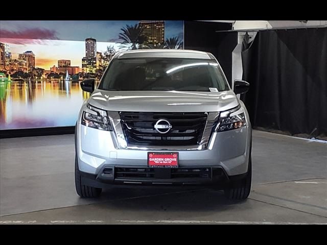 2024 Nissan Pathfinder S