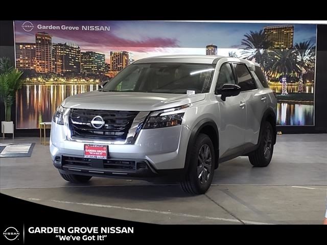 2024 Nissan Pathfinder S