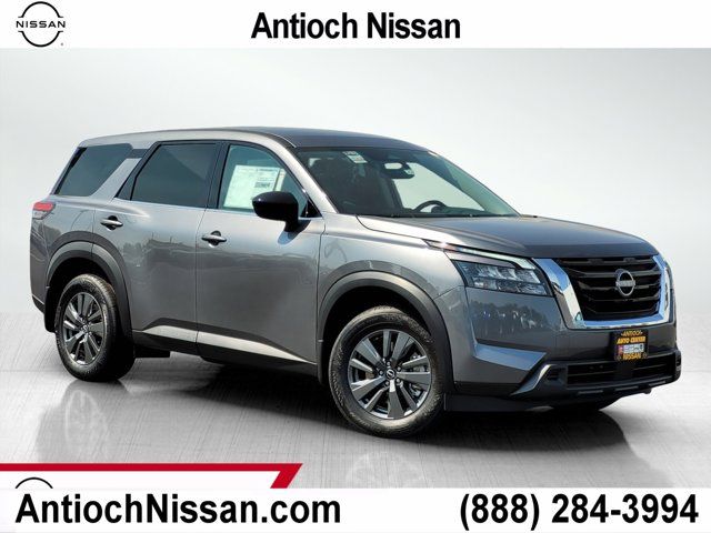 2024 Nissan Pathfinder S