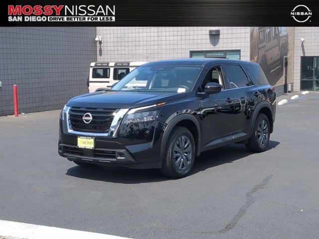 2024 Nissan Pathfinder S