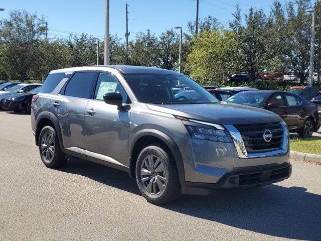 2024 Nissan Pathfinder S