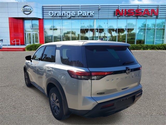 2024 Nissan Pathfinder S