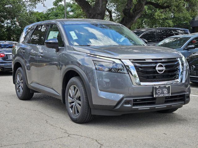 2024 Nissan Pathfinder S