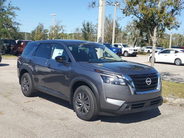 2024 Nissan Pathfinder S