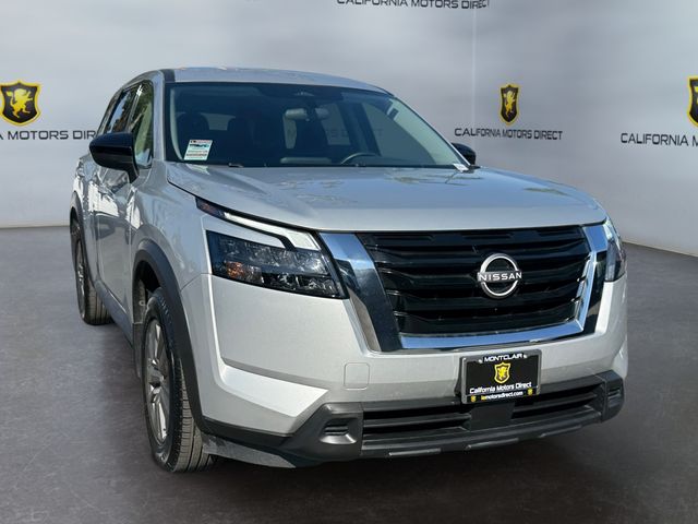 2024 Nissan Pathfinder S
